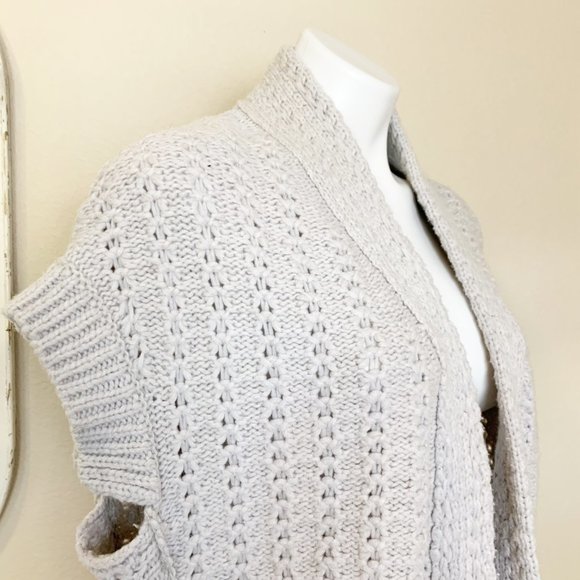 Inhabit | Light Gray Wool Blend Short Sleeve Open Cardigan Sweater | Size: 79 - Picture 3 of 8